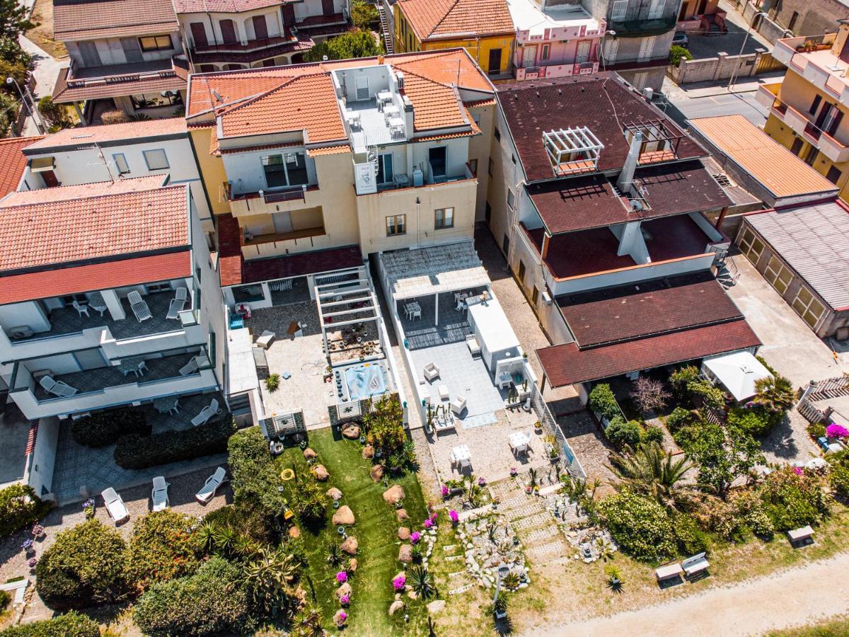 Capo dʼOrlando B&B Il Capitano المظهر الخارجي الصورة