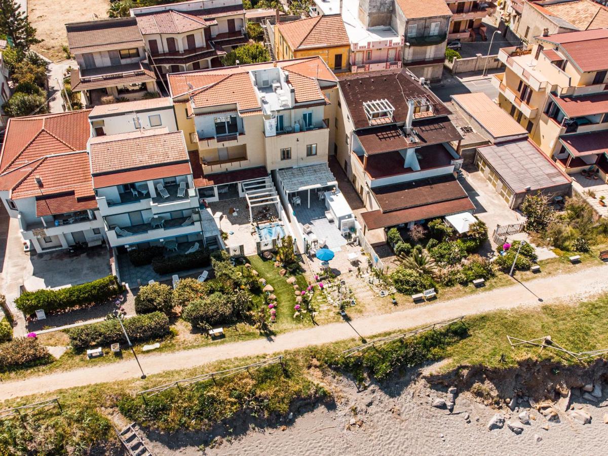 Capo dʼOrlando B&B Il Capitano المظهر الخارجي الصورة
